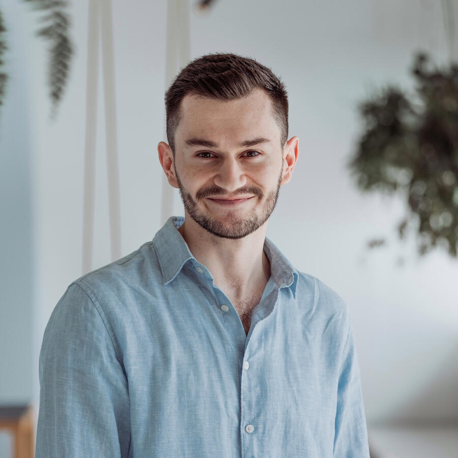 Nico - founder of Aligned Digital, 6+ years in Celonis, Personio, Check24, SAP LeanIX